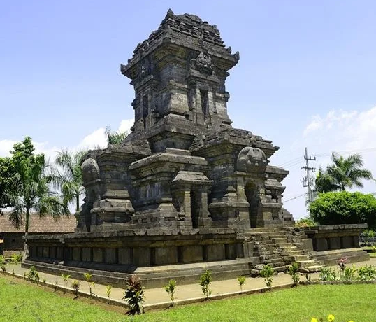Candi Dan Arsitektur Kuno Jejak Agung Warisan Lokal